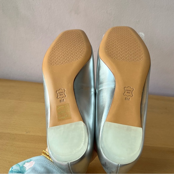 TORY BURCH “AURORA” SILVER METALLIC CLEAR LUCITE HEEL SHOES BRAND NEW IN BOX - Picture 5 of 16